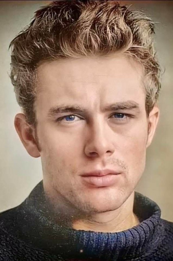 James Dean showing sanpaku eyes — white visible around the iris